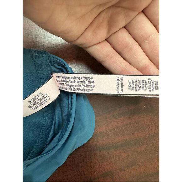 Victoria’s Secret Racerback Perfect Shape Front Closure Bra Size 32B - Picture 4 of 4